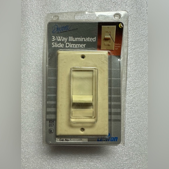 Lot of 36 Leviton Light Switches and Outlets. See Listing For Details. - Picture 4 of 16